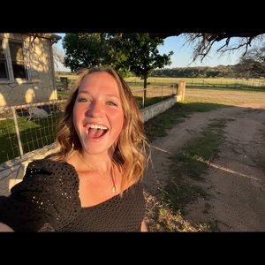 Meet your Posher, Ann claire